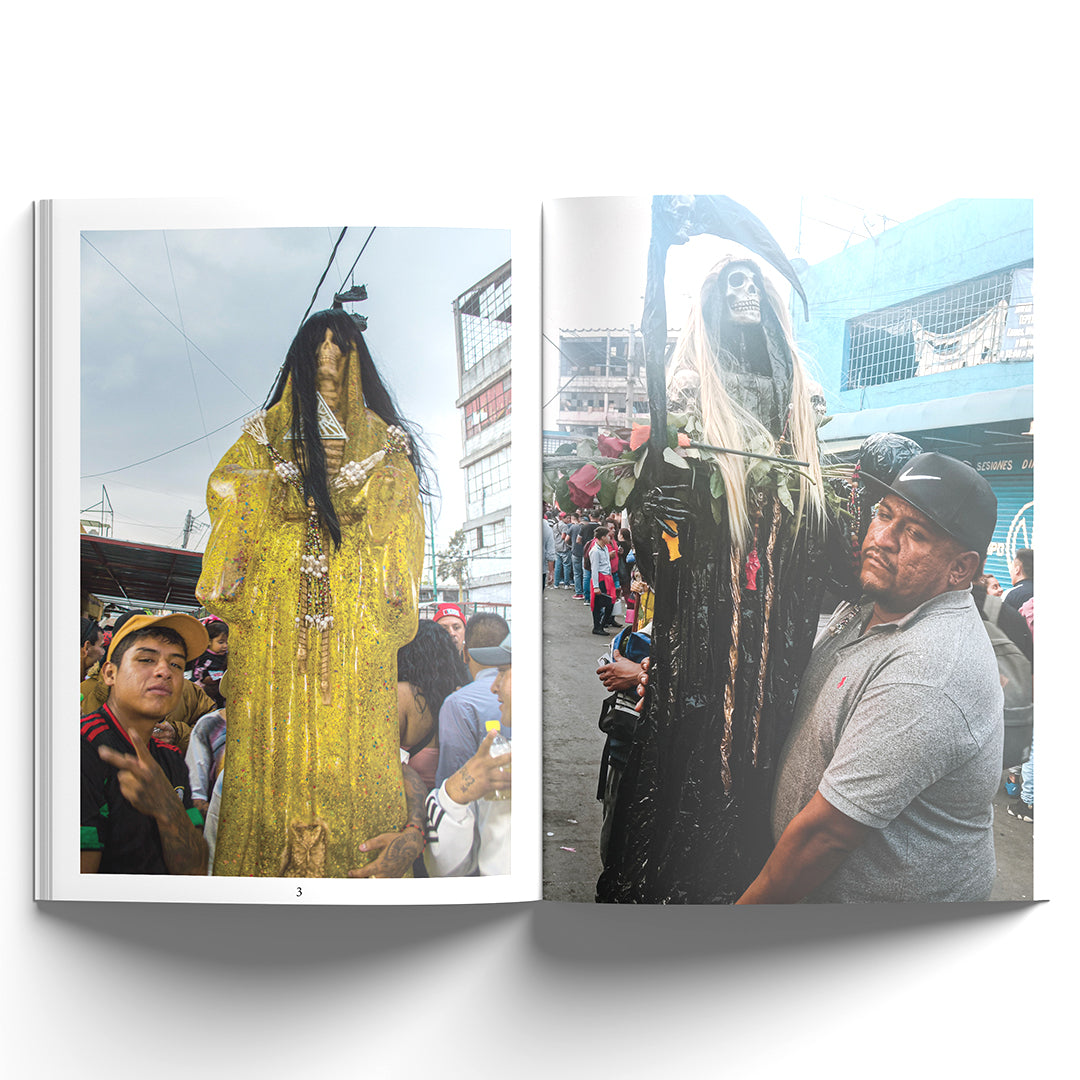 SANTUARIOS (Photobook)
