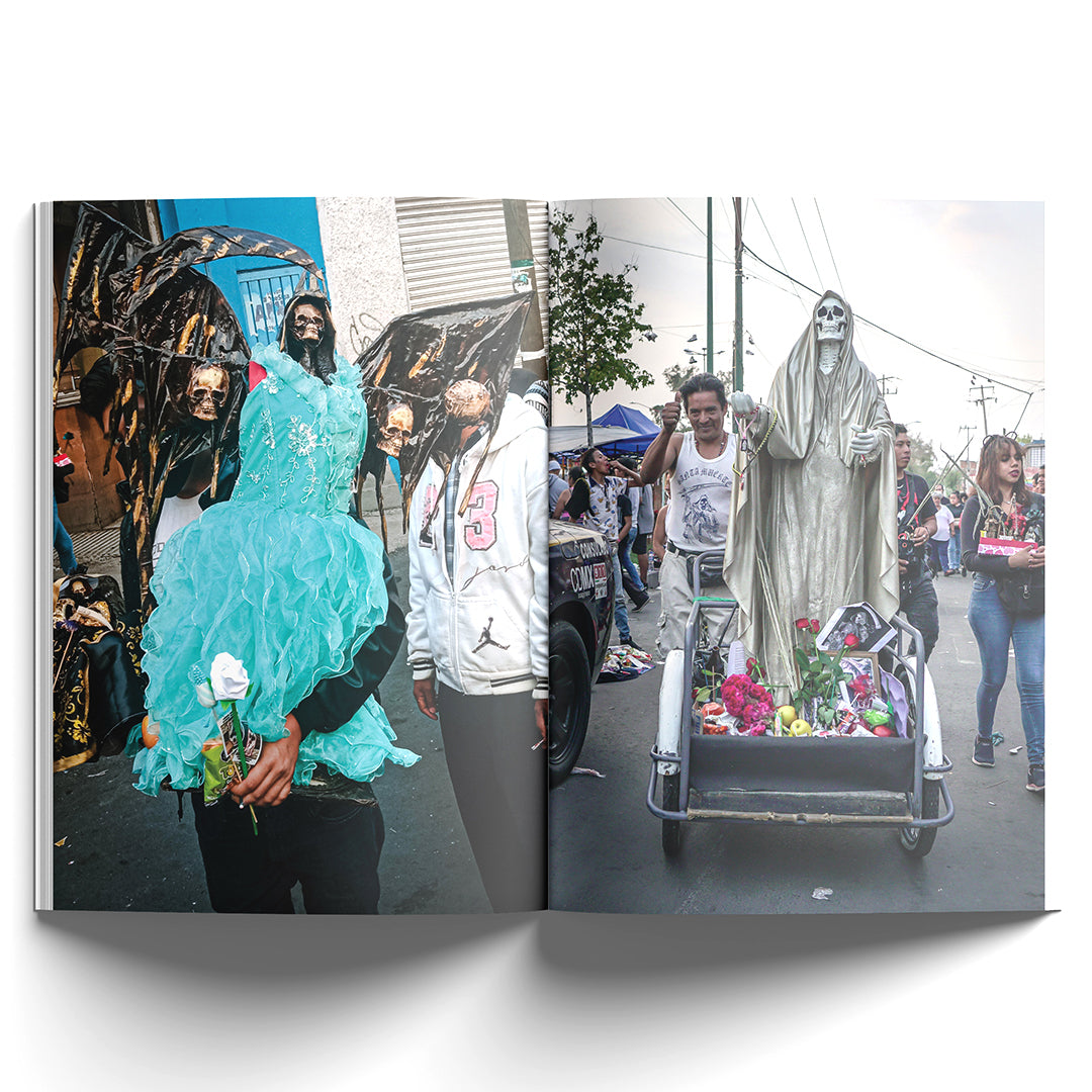 SANTUARIOS (Photobook)